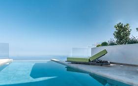 Anadeo Villas & Suites